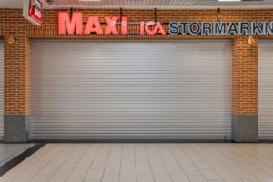 Effektiva lösningar för skydd mot inbrott med smidesgaller och jalusier från Jari Safe i Sverige.